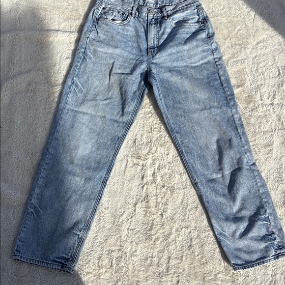 American Eagle 905 Boyfriend Jeans – Size 6 | High Rise | Light Wash | Casual - Picture 8 of 8